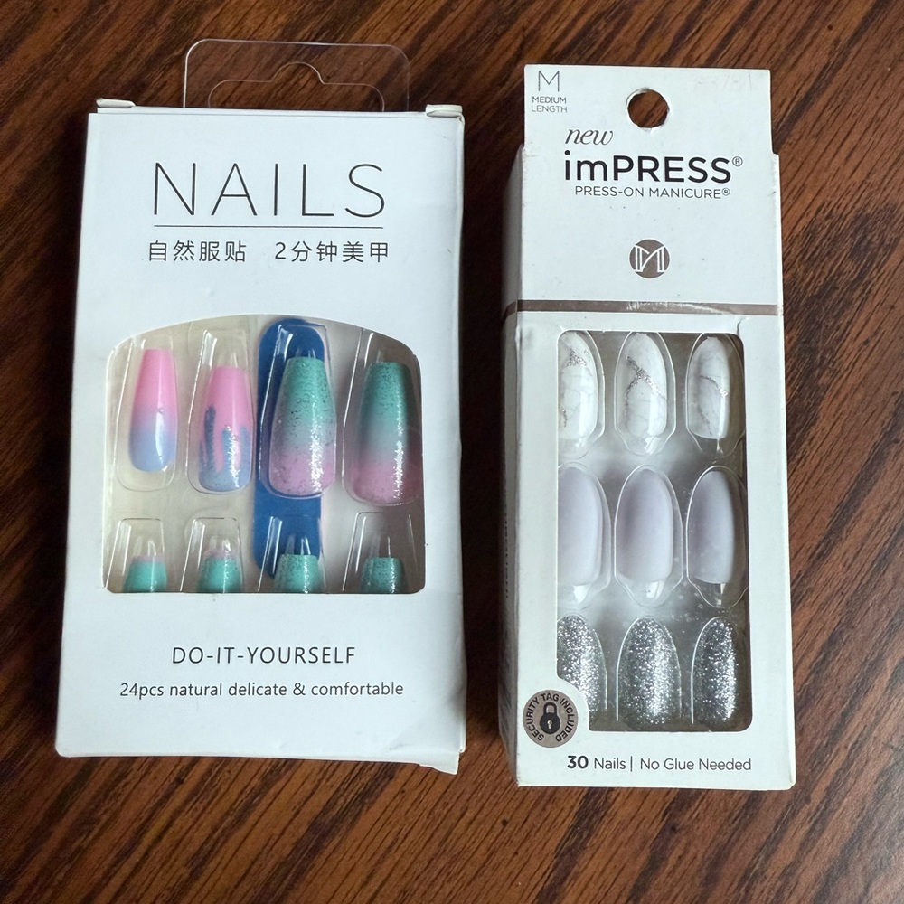Do It Yourself and Press-On Nail Set